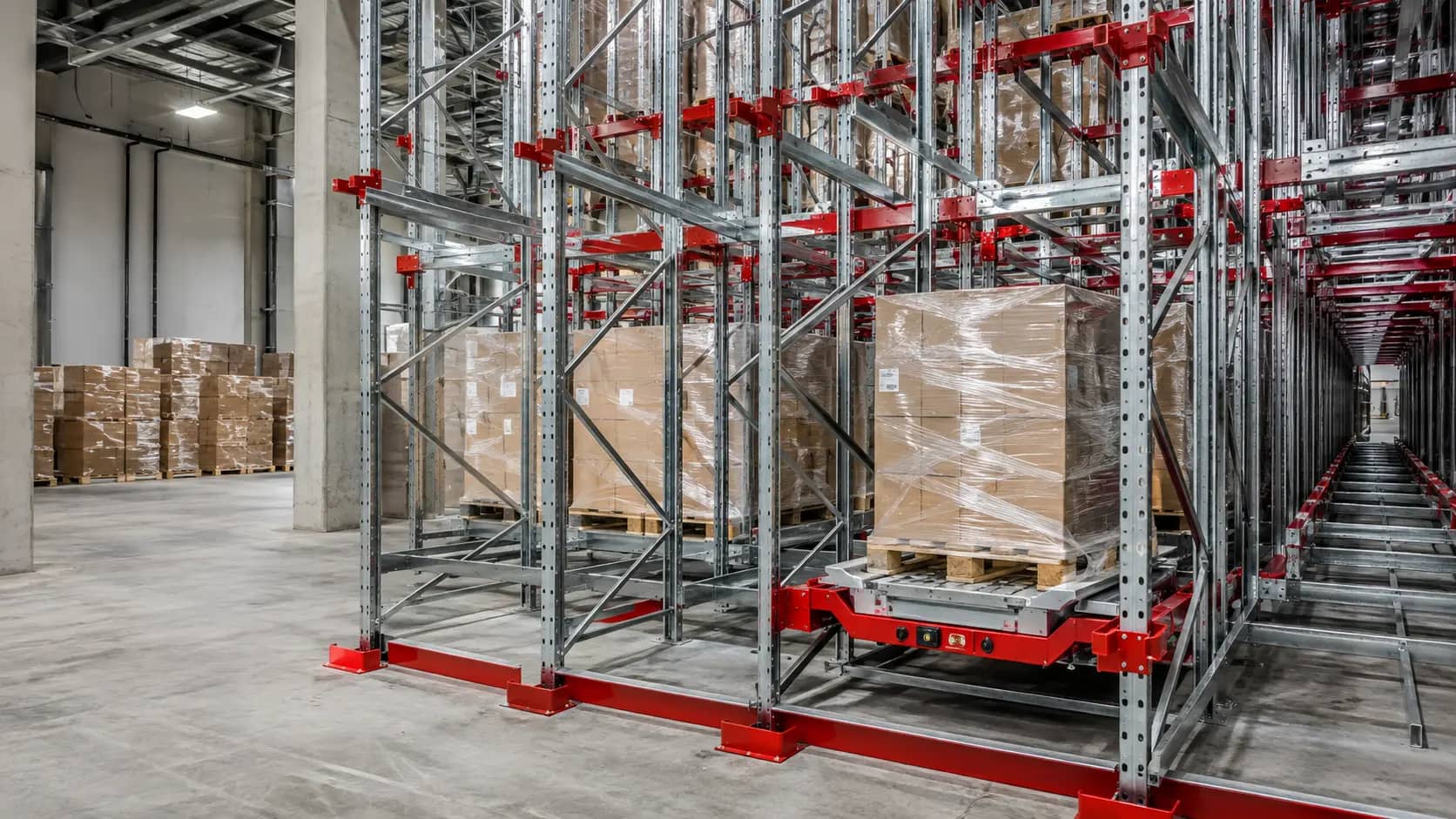 Стеллажи Pallet Shuttle: стойки, уровни, опирание груза и защитный контур