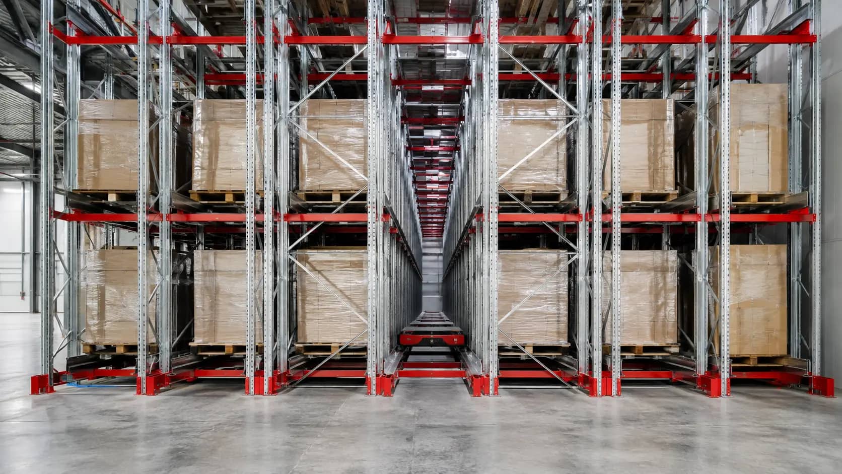 Стеллажи Pallet Shuttle: завершённая складская зона с соответствующей конструкцией